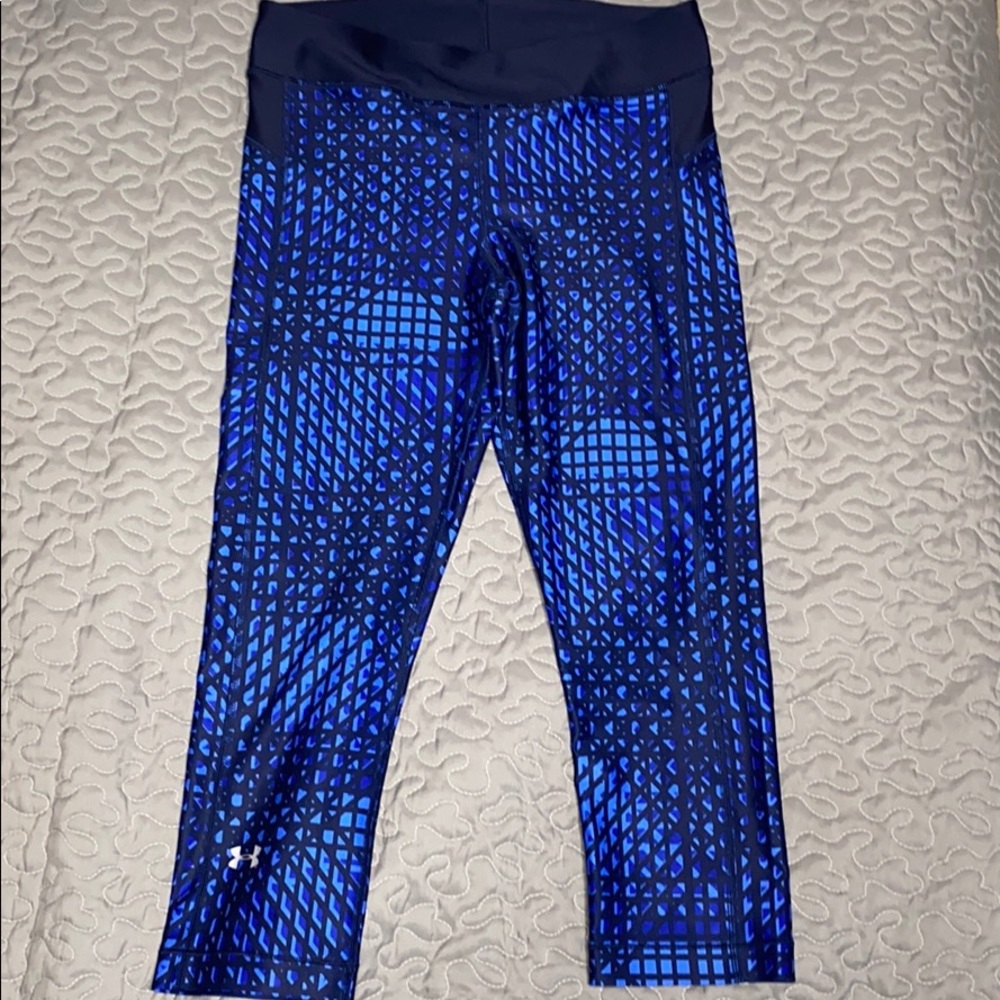 Blue patterned Under Armour Leggings (mid calf)